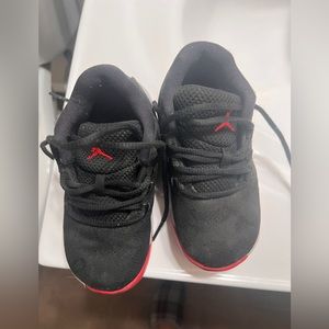8c toddler Jordan sneakers